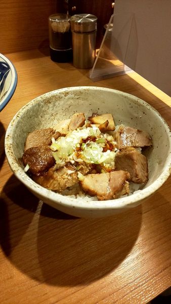「醤油らーめん、チャーシュー丼」@らーめん勇の写真