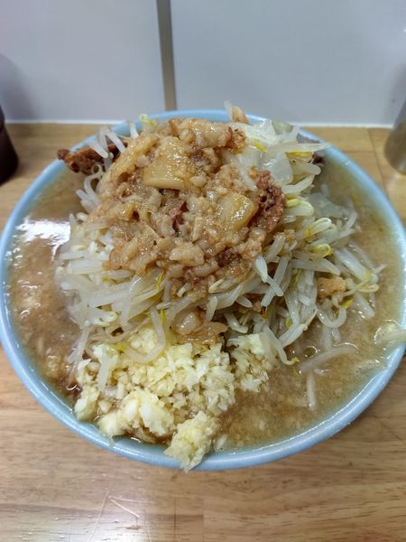 「ラーメン ニンニクヤサイ」@俺の生きる道 白山店の写真