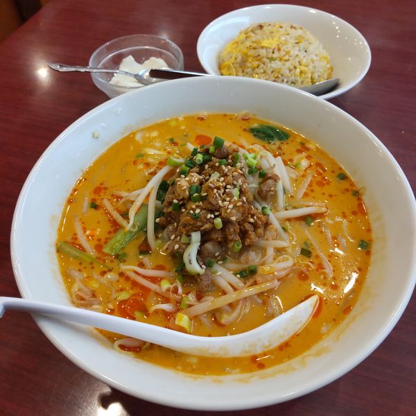 「濃厚坦々麺・半チャーハンセット（￥880）」@元気餃子酒場 京急蒲田店の写真