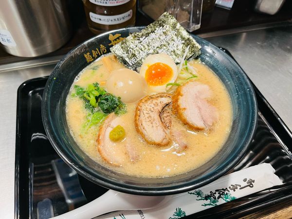 「本丸麺」@麺創房 無敵家の写真