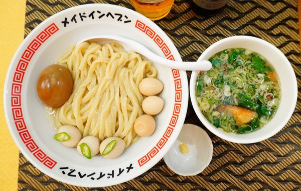 「艶つけ麺＋うずらにんにく＋味玉＋スーパードライ（小瓶）」@メイドインヘブンの写真