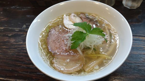 「塩中華そば」@中華そば こむぎの写真