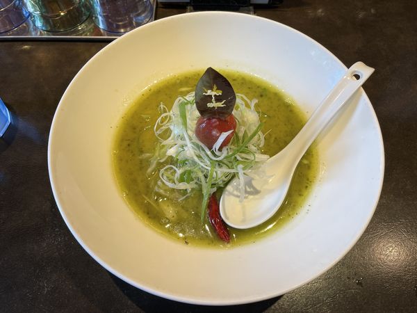 「バジルdeグリーン味噌」@麺 藏藏の写真