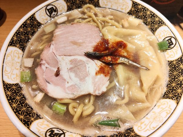 「煮干しラーメン」@すごい煮干ラーメン凪 西新宿7丁目店の写真