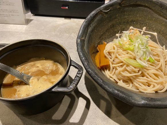 「もつつけ麺：950円」@北野坂 奥の写真