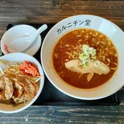 黒味噌ラーメン＋小ジンギスカン丼　1330円