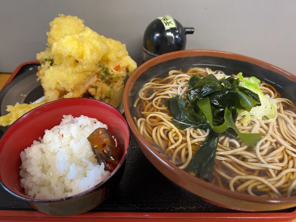 「海鮮かき揚げ蕎麦 超大盛」@そば処 あさひの写真