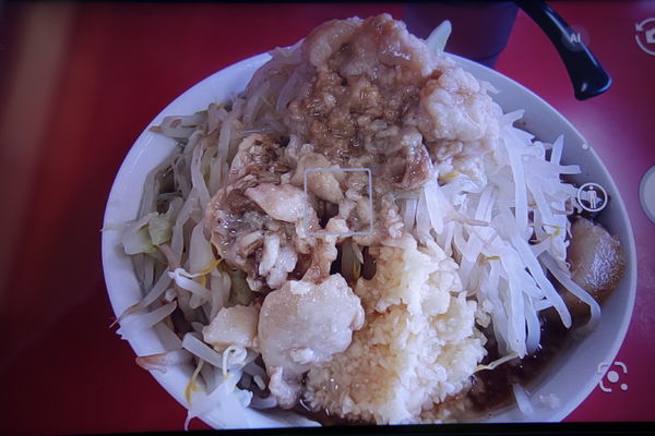 「麺半分750円ニンニク、ヤサイ、アブラ」@ラーメン二郎 茨城守谷店の写真