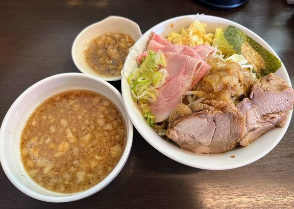 「つけ麺 中+豚増MIX」@ラーメンどでん 大宮店の写真