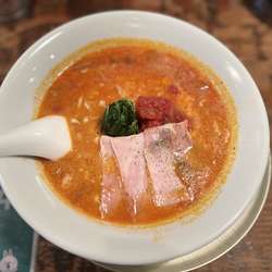 とまとラーメン880円