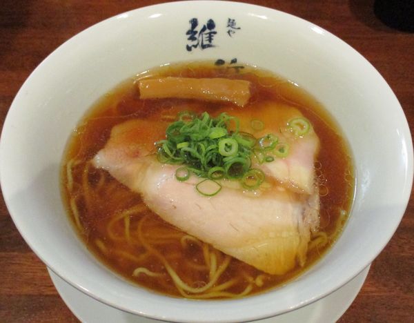 「醤油らぁ麺　900円」@麺や維新の写真