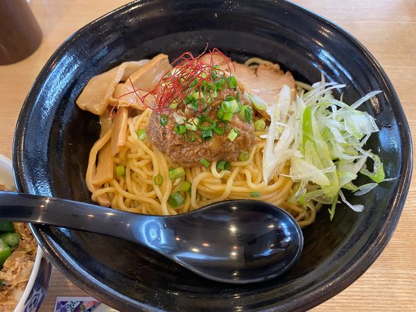 「さんままぜそば」@魚骨ラーメン 鈴木さんの写真