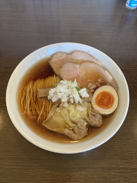 「塩そば　特製醤油そば」@中華そばイデタの写真