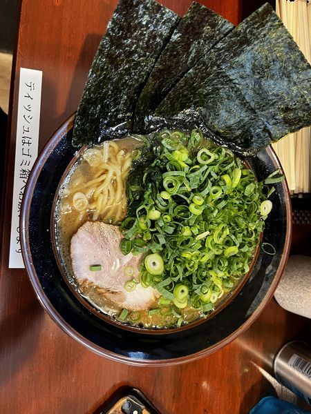 「ラーメン750円+九条ネギ100円」@らーめん 港南家の写真