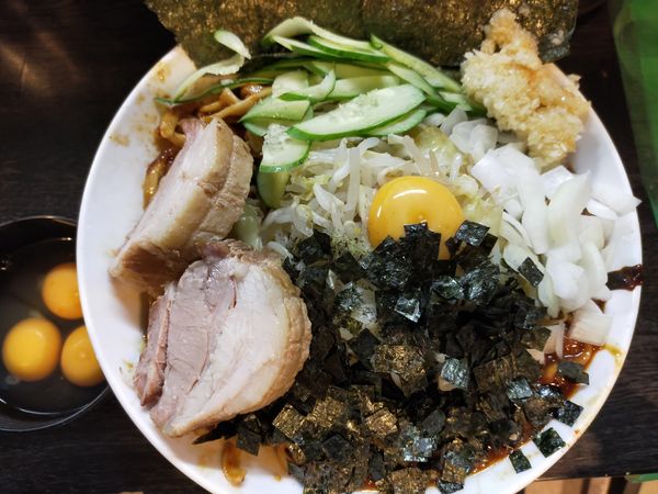 「【限定】冷やしジャジャン麺大盛1350円+生卵50円」@豚星。の写真