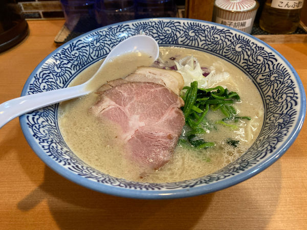 「蛤豚骨そば」@中華そば 円月の写真