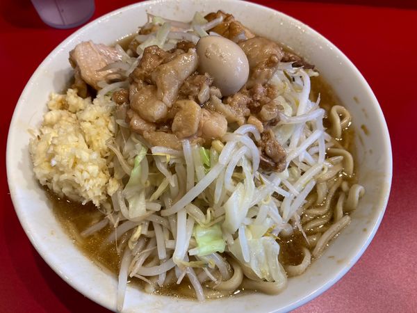 「ラーメン 少な目 ¥830 ニンニク アブラちょい」@麺屋HEROの写真