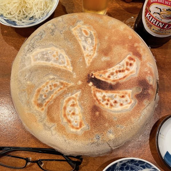 「華餃子（羽根付焼餃子）」@餃子坊 豚八戒の写真