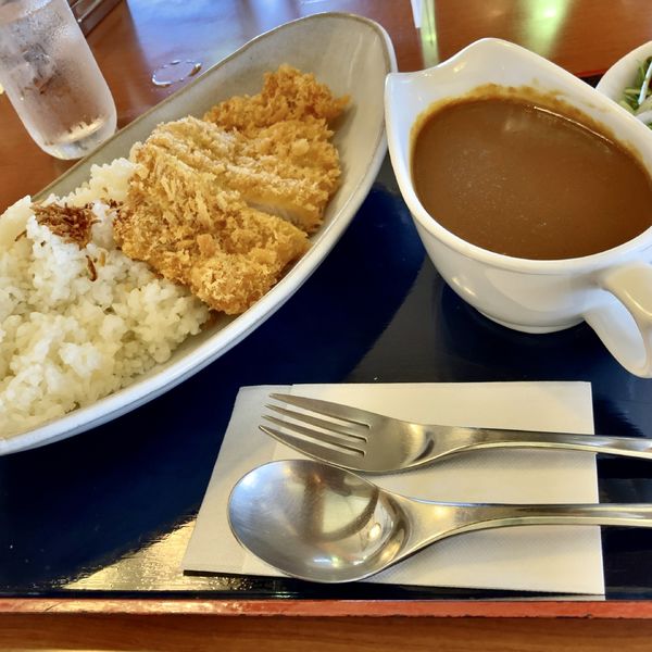 「カツカレー 差額￥330＋大盛￥300」@星の宮カントリー倶楽部の写真