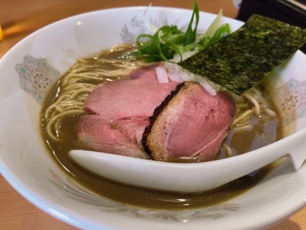 「濃厚煮干中華蕎麦」@北千住煮干中華蕎麦 かれんの写真