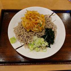 とうもろこしのかき揚げそば（500円くらい）