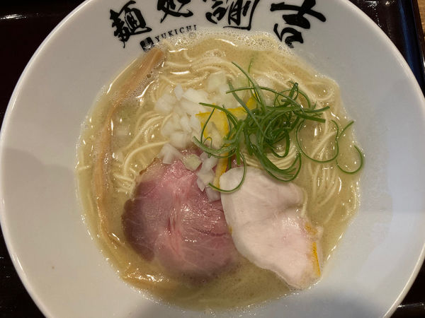 「貝出汁鶏白湯そば 980円」@麺処 諭吉 ひたちなか店の写真