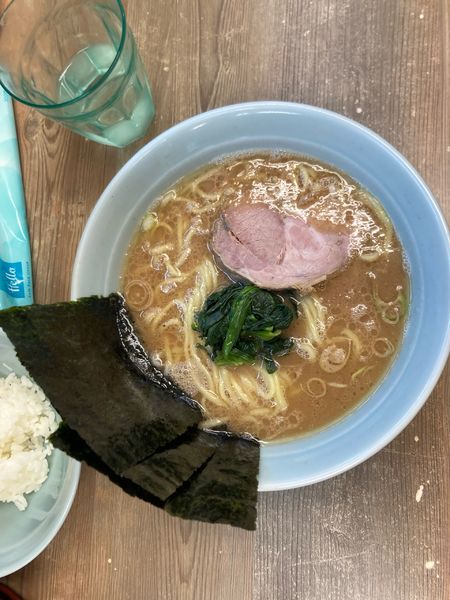 「ラーメン並　¥700」@横浜らーめん 渡来武の写真