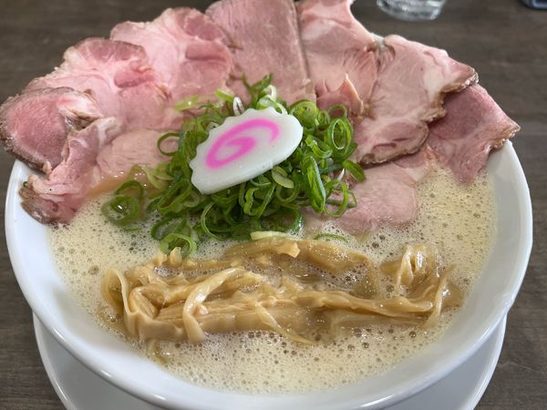 「鶏そば大盛　チャーシュー増し6枚」@鶏そば 啜る 小牧分店の写真