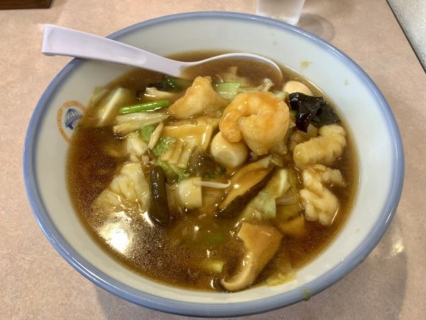 「五目うま煮そば900円」@大吉飯店の写真