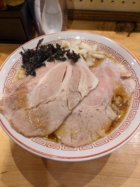 「背脂煮干し中華そば（醤油）」@背脂煮干し中華そば 和市 新橋本店の写真