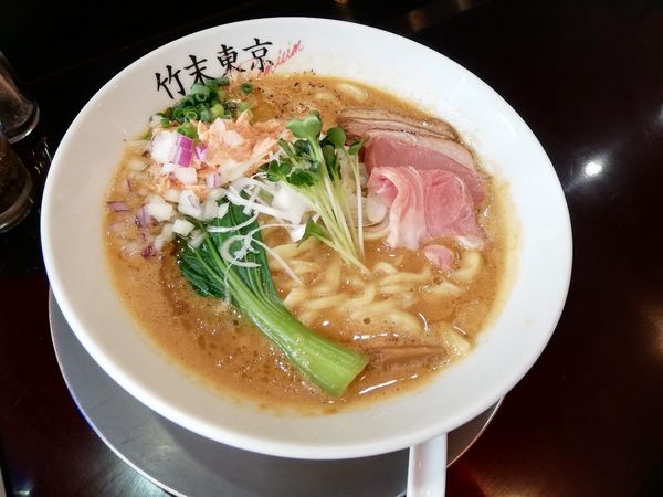 「ヤシオマスの塩そば」@竹末東京プレミアムの写真