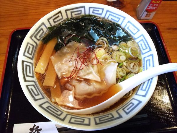 「メバル煮凝りワンタンラーメン　800円」@くつろぎダイニング哲。の写真