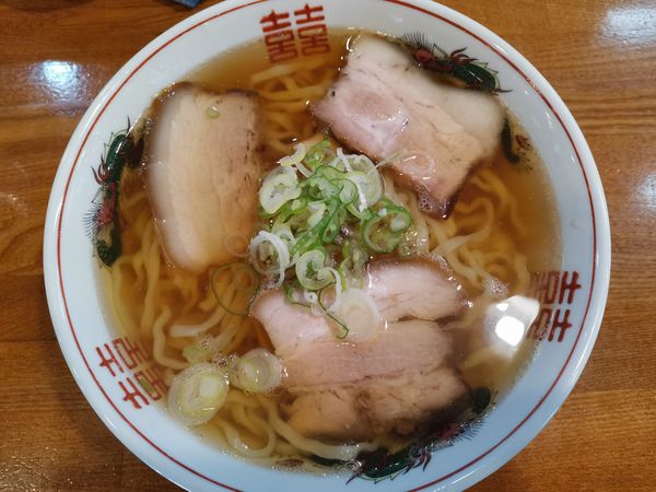「しょうゆラーメン」@ラーメンうめ八の写真