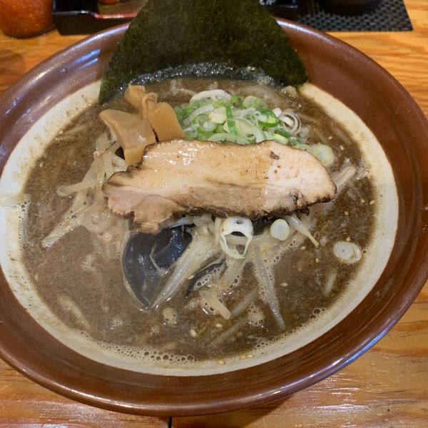 「にぼし味噌ラーメン」@究極のにぼし味噌らーめん 人間ばんざいの写真