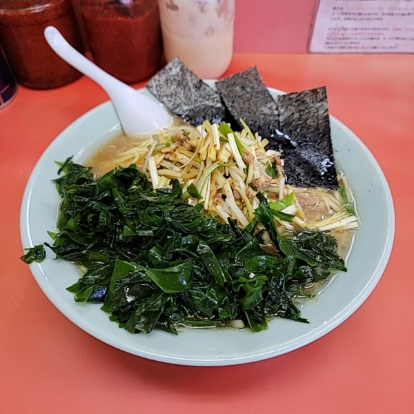 「ネギラーメン小ネギワカメ」@ラーメン関口の写真