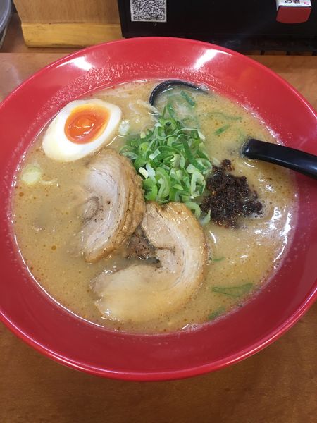 「エビ豚骨味噌(830円)」@横浜家系ラーメン鶴ヶ峰家の写真