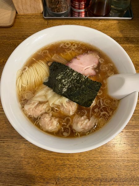 「ワンタンメン 990円」@支那ソバ おさだの写真