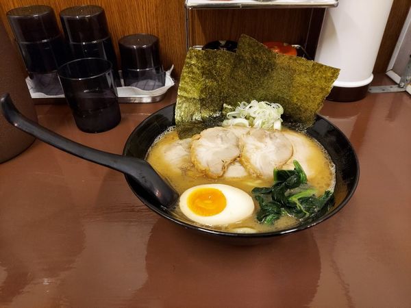 「豚骨醤油ラーメン」@康楽軒の写真