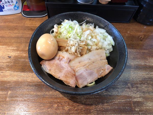 「油そば」@SPORTS DINING REGISTAの写真