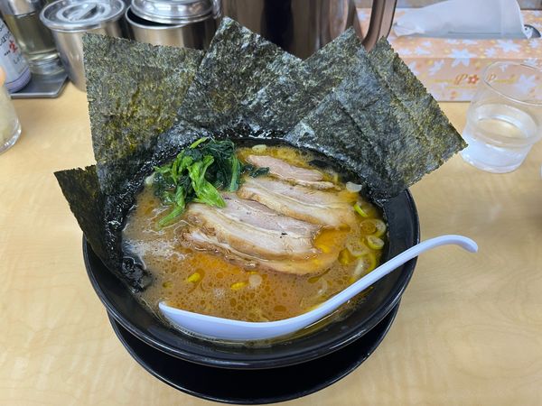 「チャーシューメン、硬め薄め1040円」@ら〜めんぎょうてん屋GOLD 東名厚木店の写真