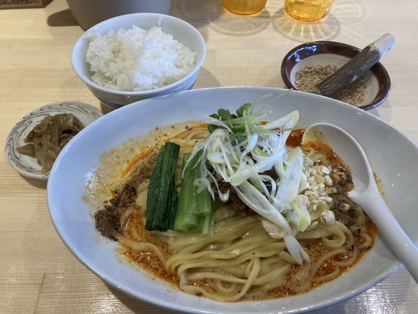 「汁無し担担麺950円+ライス150円」@メンドコロ天鳳の写真
