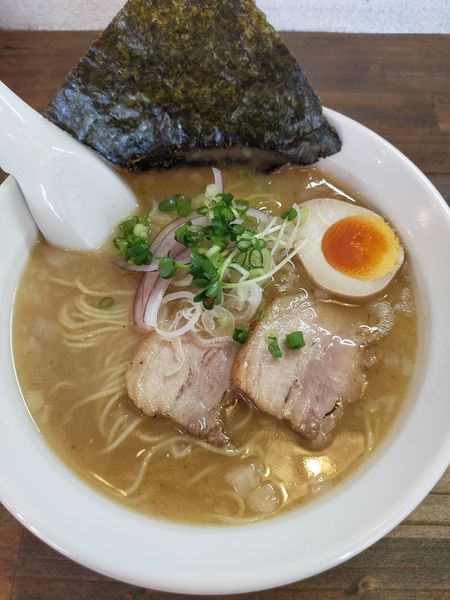 「白金ラーメン」@麺屋 承太郎の写真