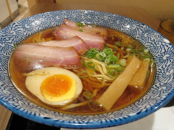 「昔ながらのチャーシュー麺　６５０円」@釜焼き叉焼つけ麺 五代目春樹 北千住店の写真