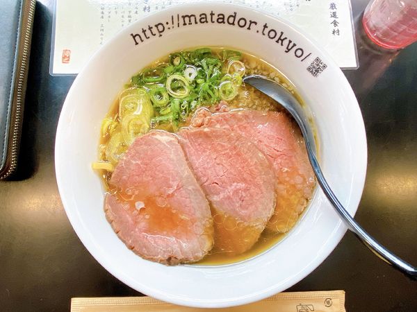「贅沢焼牛らぁ麺:1,150円」@牛骨らぁ麺 マタドール 本店の写真