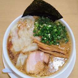 正油わんたんめん