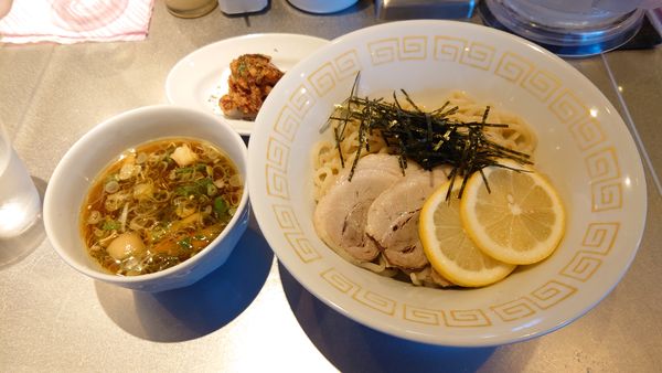「【限定】坂戸つけめん 850円 + 鶏からあげ 90円」@麺や くろえもんの写真