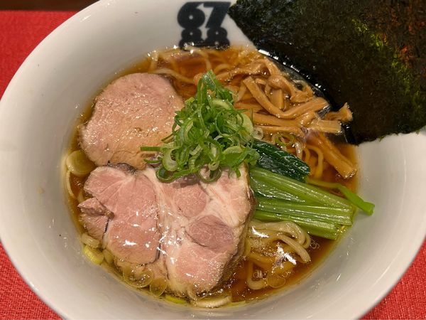 「醤油らぁめん」@牟岐縄屋の写真