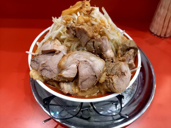 「小ラーメン豚入り(野菜マシあぶらマシマシ)」@ラーメンタロー 蒲田の陣の写真