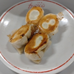 東京ギョーザスタンド ウーロンの写真