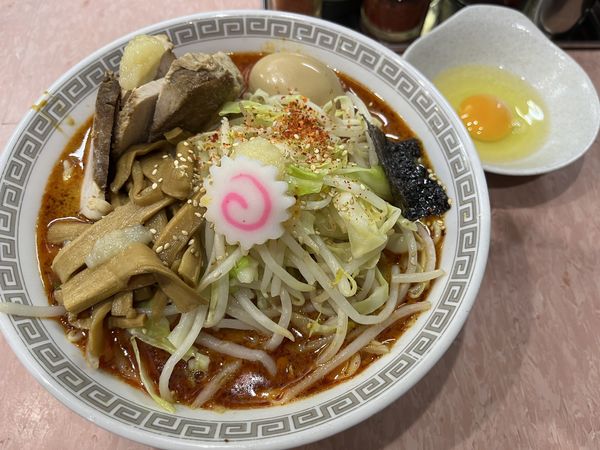 「中華そば(小)730円担々変更60円野菜120円生玉子50円」@所沢大勝軒の写真